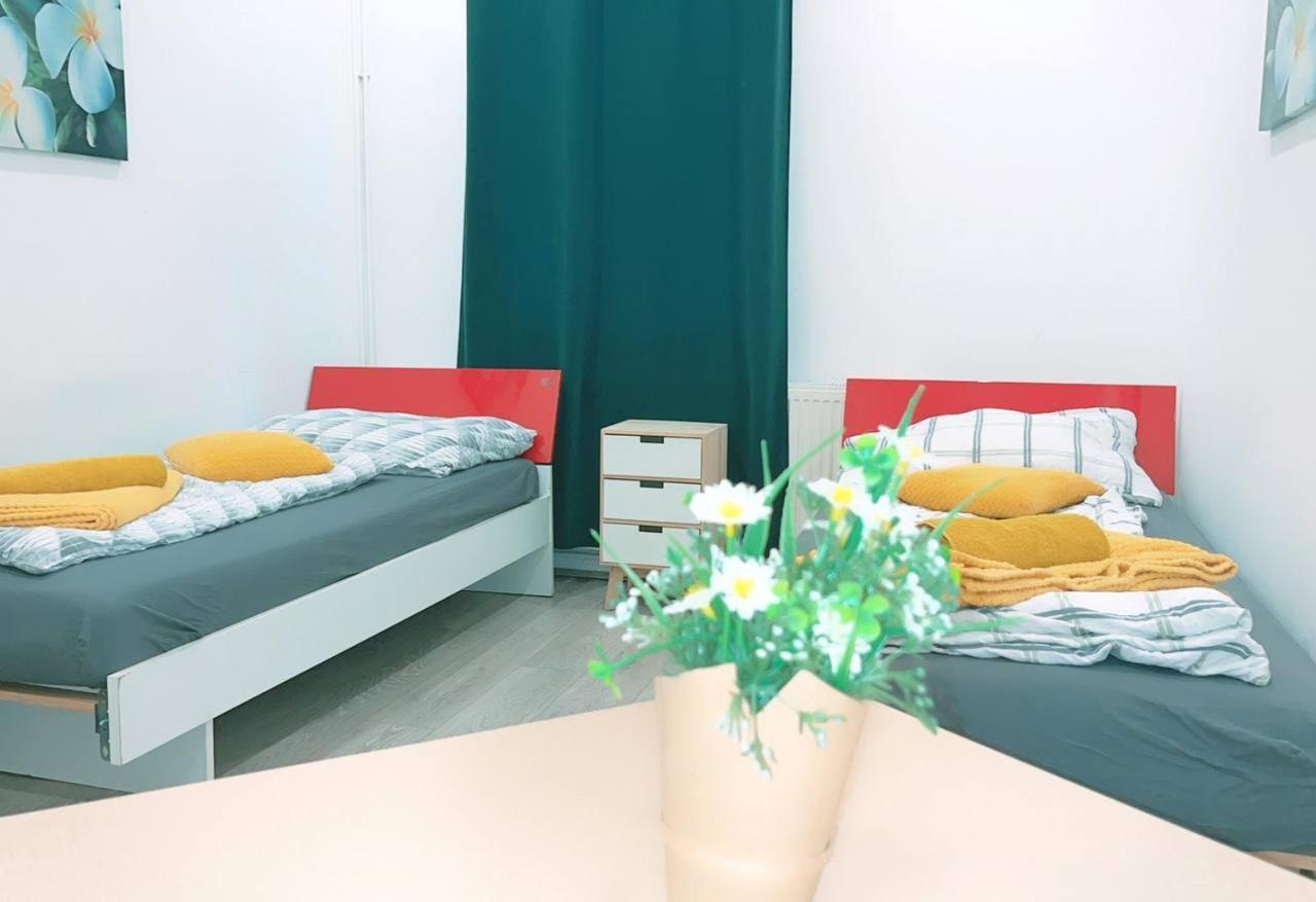 Comfort Triple Room Hn Bécs Kültér fotó